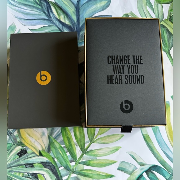 Beats Studio 3 wireless headphone - Shadow Gray - Picture 3 of 10